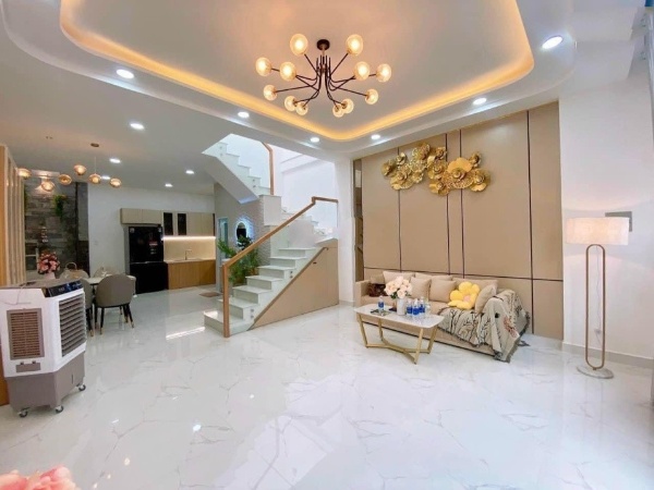 Bán nhà 2 tầng đẹp lung linh tại Đường Lưu Hữu Phước, Phường 15, Quận 8, Hồ Chí Minh